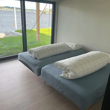 Unikt Med Stor Privat Brygge Villa