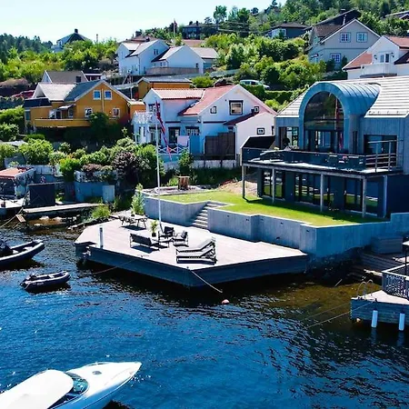Unikt Med Stor Privat Brygge *