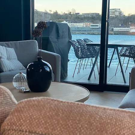 Unikt Med Stor Privat Brygge Villa