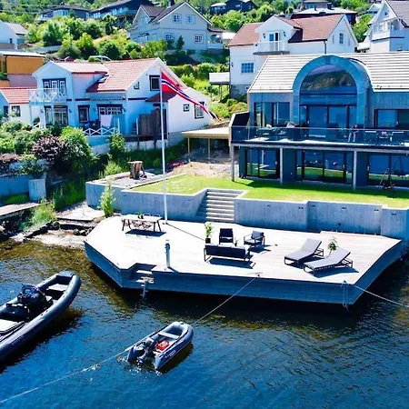 Unikt Med Stor Privat Brygge Villa *